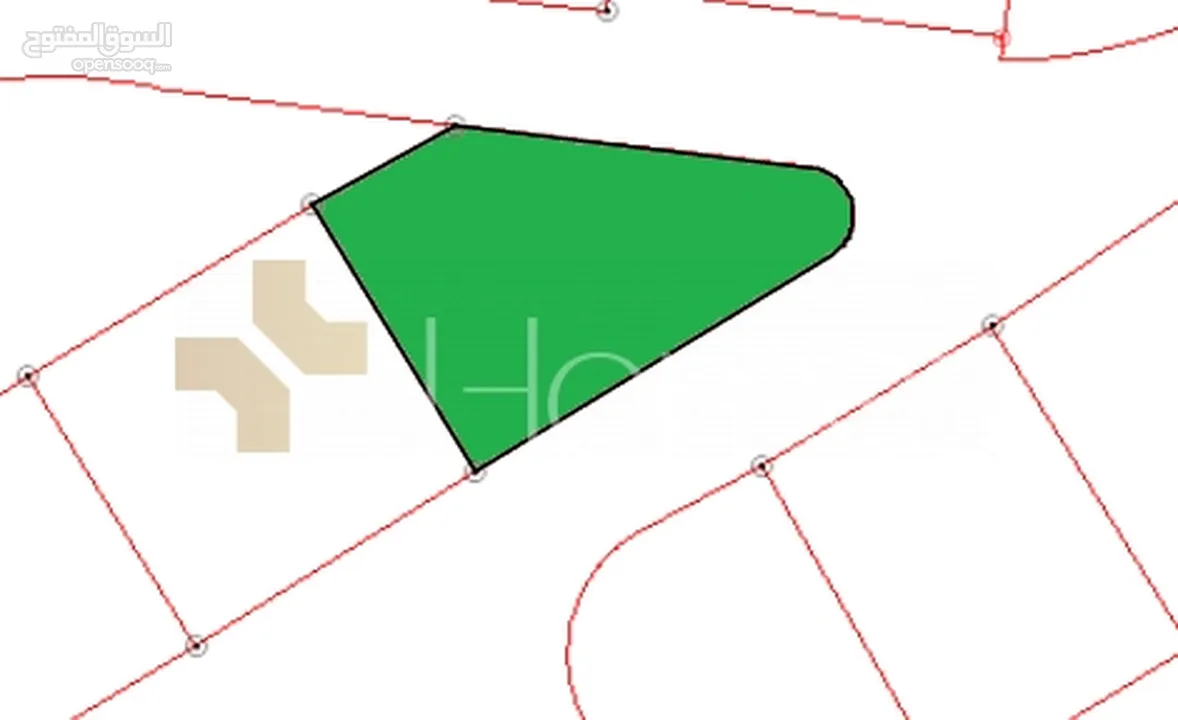 ارض للبيع باجمل مواقع الحمر - الاميره عاليه لبناء فلل بمساحة 860م