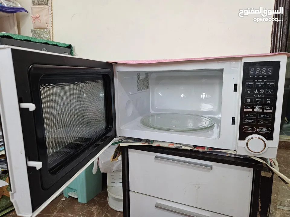 1. 43 inch Wansa TV 2. Life Gear Exercise Machine  3. Daewoo Microwave