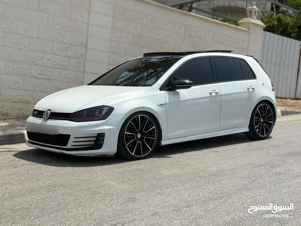 Golf GTi فل الفل بانوراما ترخيص 2014