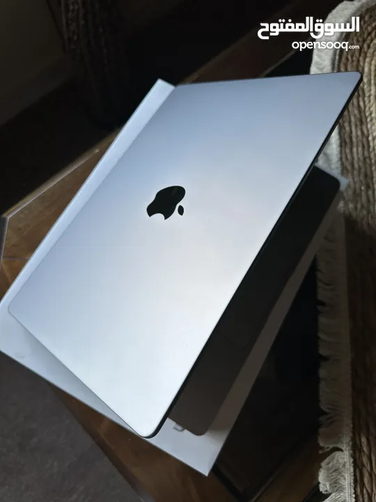 MacBook M2 Pro للبيع