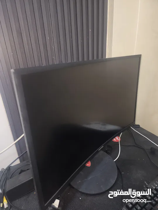 اcurved 1nm 144 hz samsungشاشة  الشاشة وكالة لا يوجد بها ولا اي خدش
