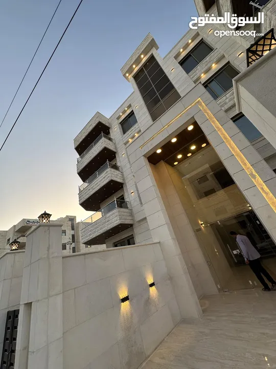 شقة فخمة للبيع الفنيون للإسكان