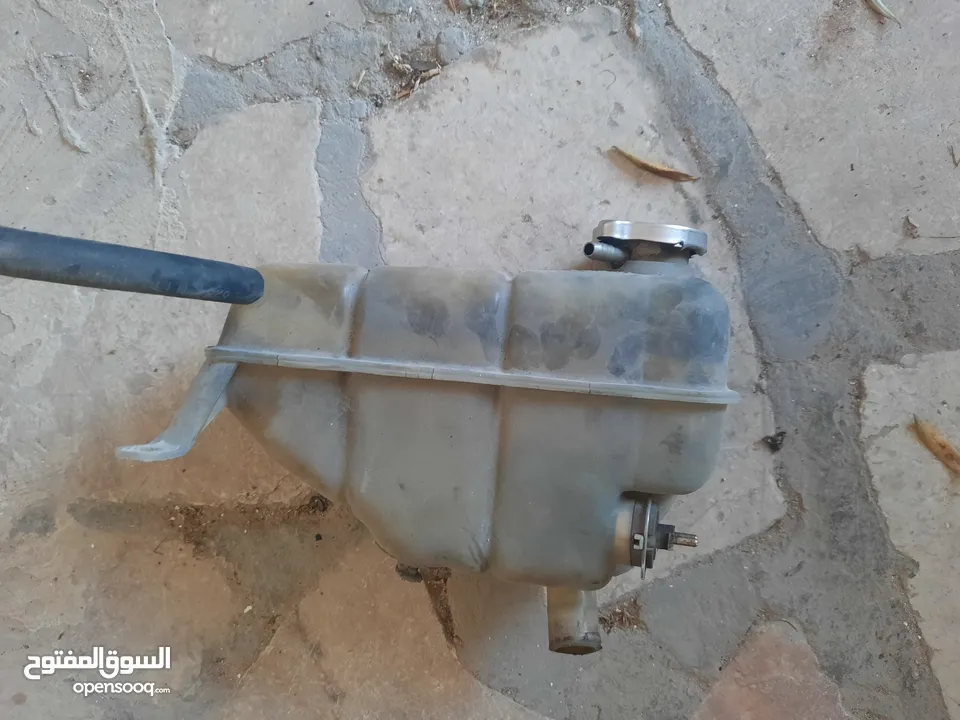 قطع مرسيدس بطه E200