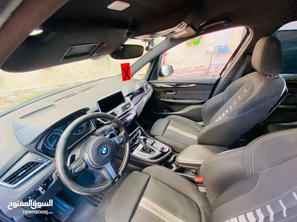 سيارة مميزة جداً، مُلفته للنظر،في رام الله BMW 218d 2017 , 7ركاب، محرك ديزل،2000 تيربو، اقتصادية