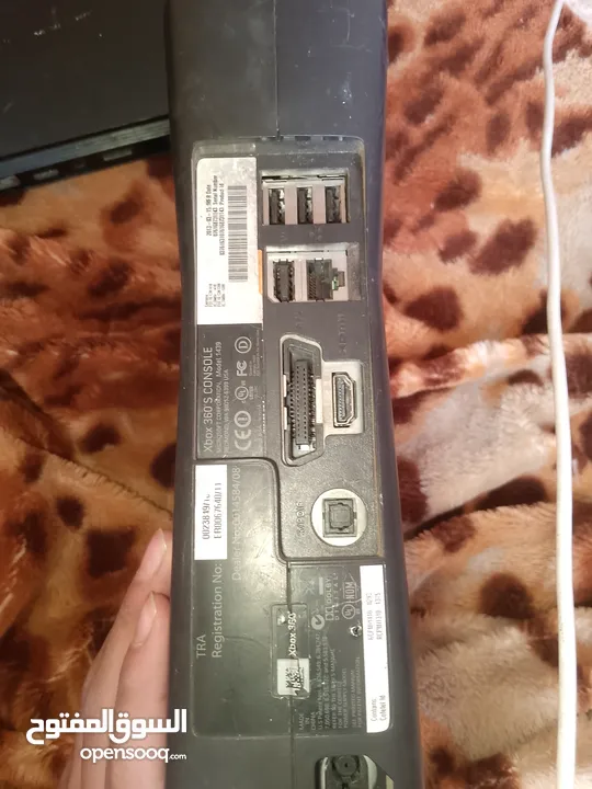 Xbox 360 للبيع أقرا الوصف