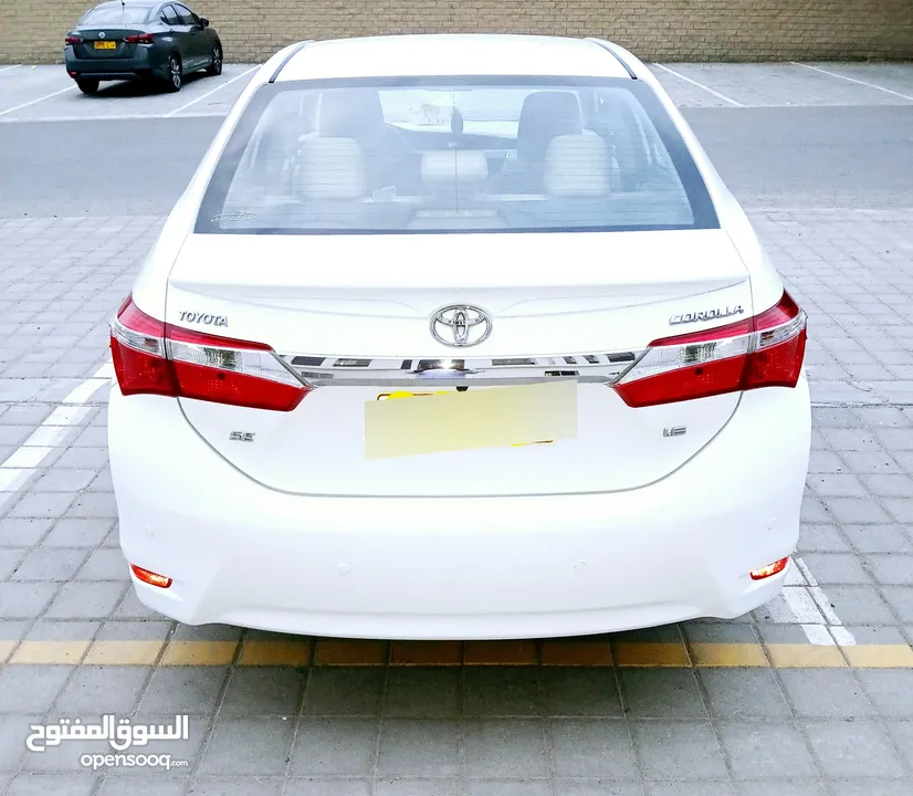 Toyota corolla 2015 oman agency  original paint very neat