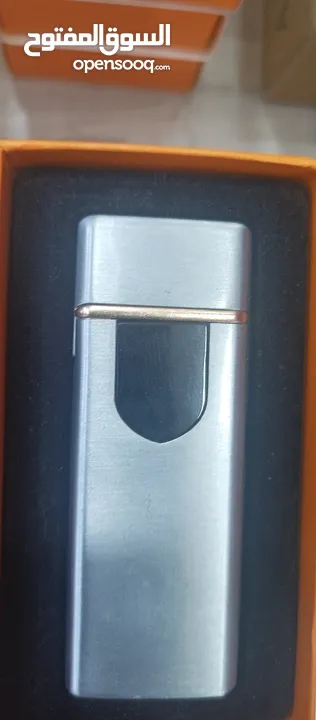 قداحات ستانلس شحن كهربائيه مع ال USB بصندوق انيق