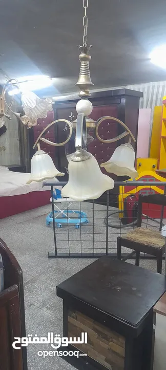 ثريات للبيع