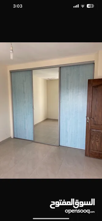 ثلاث غرف نوم غير مفروش