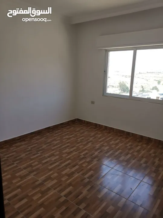 شقة للبيع في ماركا الشماليه حي الونانات (مطلة)