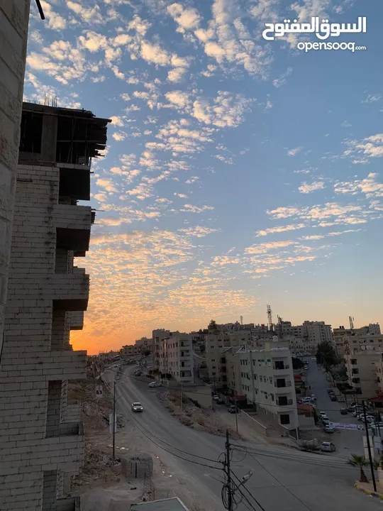 شقة للبيع الزرقاء الجديدة- جبل المغير- برج الأحلام - نفس عمارة سوبر ماركت أحمد ( ون ستور)