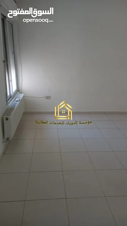 شقة فارغة - ام السماق - 3نوم - 130م