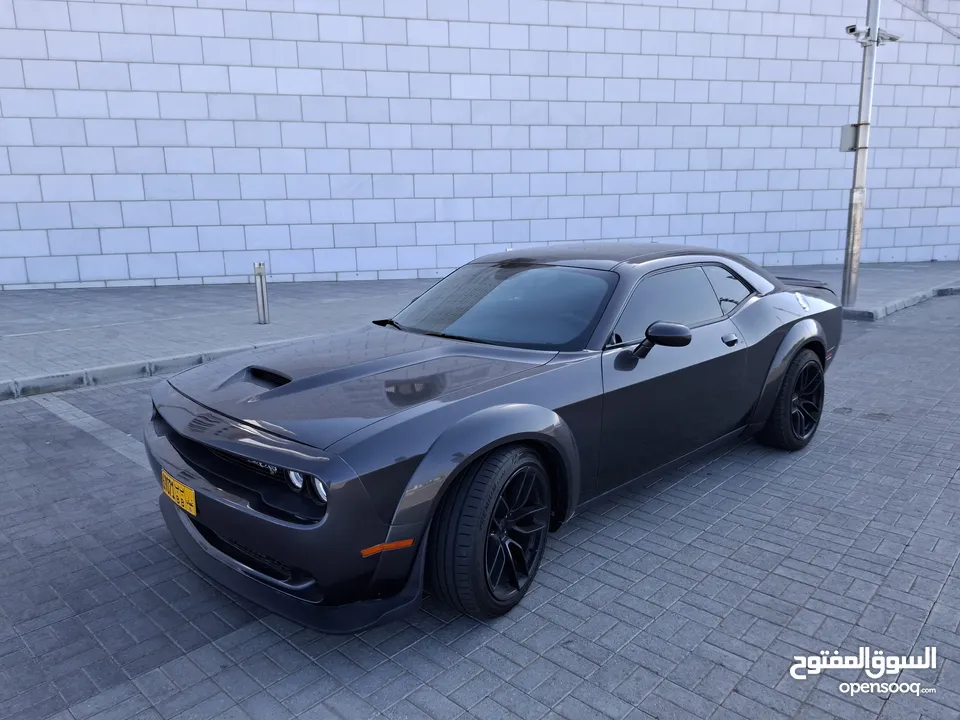 dodge challnger 2019,RT, v8,5.7 rare color dark gray very clean