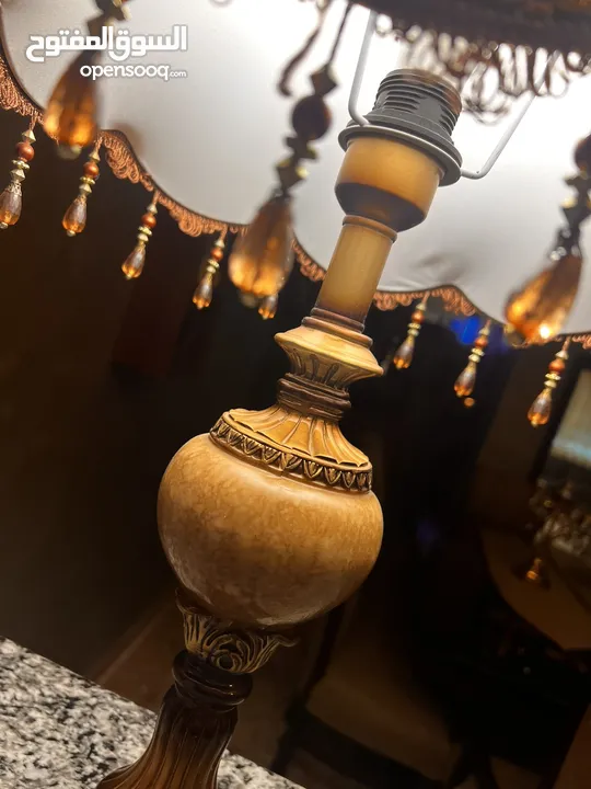 تيبل لامب بحجم كبير للبيع