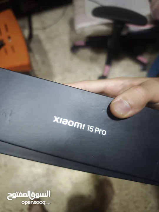 موبايل شاومي 15PRO مستعمل 3 اشهر اقوى معالج في العالم معا شاحن الأصلي ولكرتونة ومعه 3 كفرات