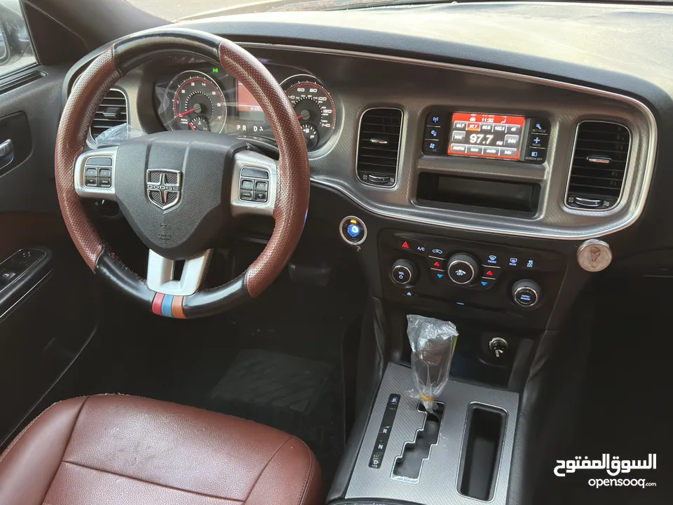 Dodge charger model 2011 (3600cc) for sale