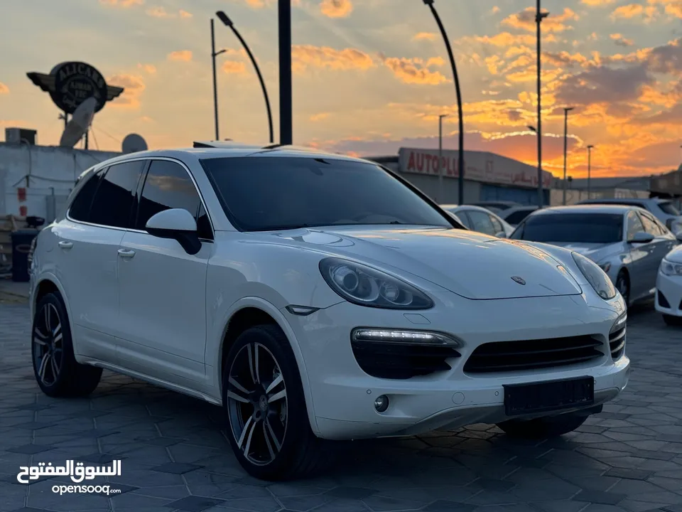 PORSCHE CAYENNE S 2011