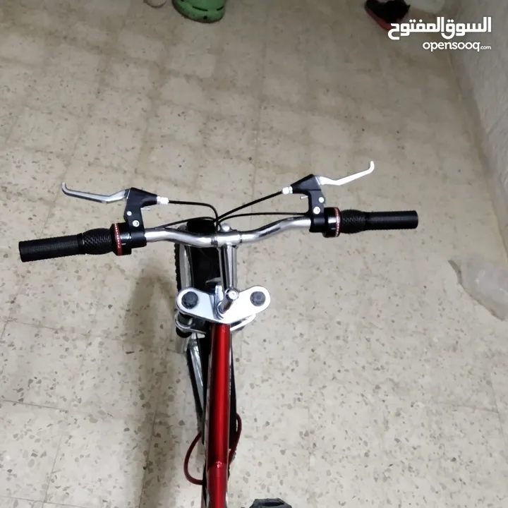 بسكليت جبلي وليس رود طارات المنيوم مستعمل بحالة الوكالة استعمال شهرين