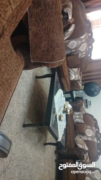 طقم كنب استعمال بسيط خشب ممتاز