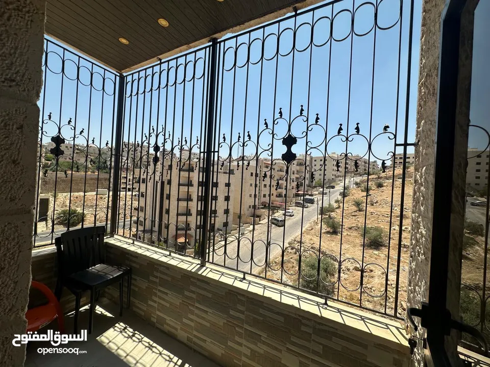 شقة طابقية للبيع في أجمل مناطق ابو علندا