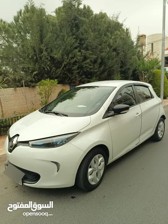 رينو زوي 2019