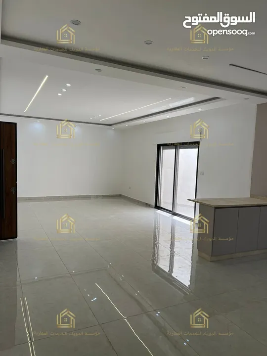 شقة جديدة - لم تسكن - ام زويتينة - 3نوم 1ماستر - 170م - قرب الخدمات العامة