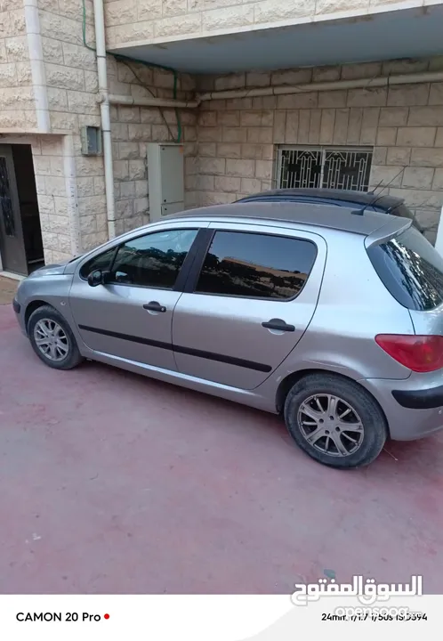 بيجو 307 موديل 2005 بحالة ممتازة وبدون اعطال مع وجود قطع غيار للسيارة السعر عالكاش مع امكانية البدل