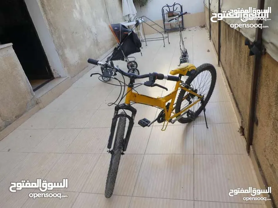 دراجه هوائيه نمره 27 امريكي قابله للطي  من ثلاث جهات  جنط وجواني تايواني جديد. بسعر 75د