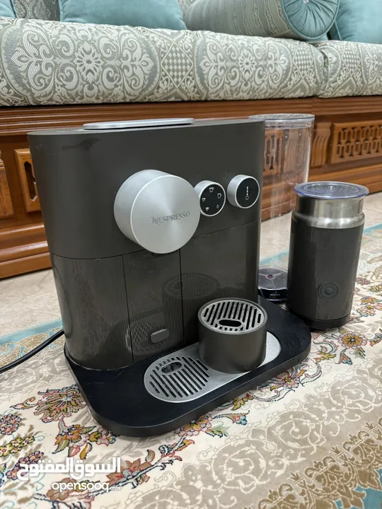 ماكينة كبسولات القهوة من نيسبرسو