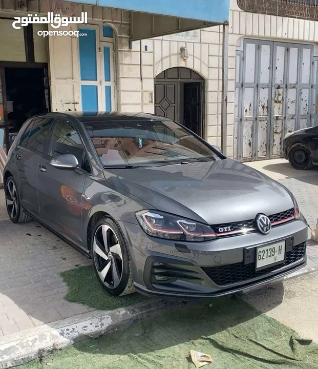 جولف GTI mk7.5  للبيع ع الكاش بسعر حرررق
