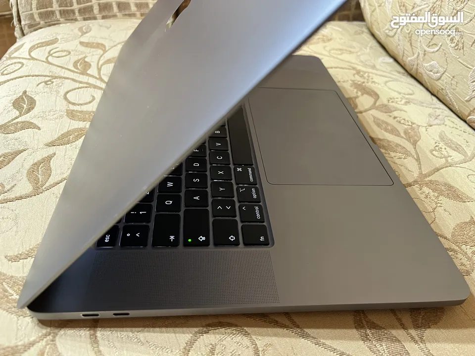 Apple MacBook Pro 16“ Intel i9-9980HK 32GB 1 TB AMD Radeon Pro 5500M 4GB Touch Bar