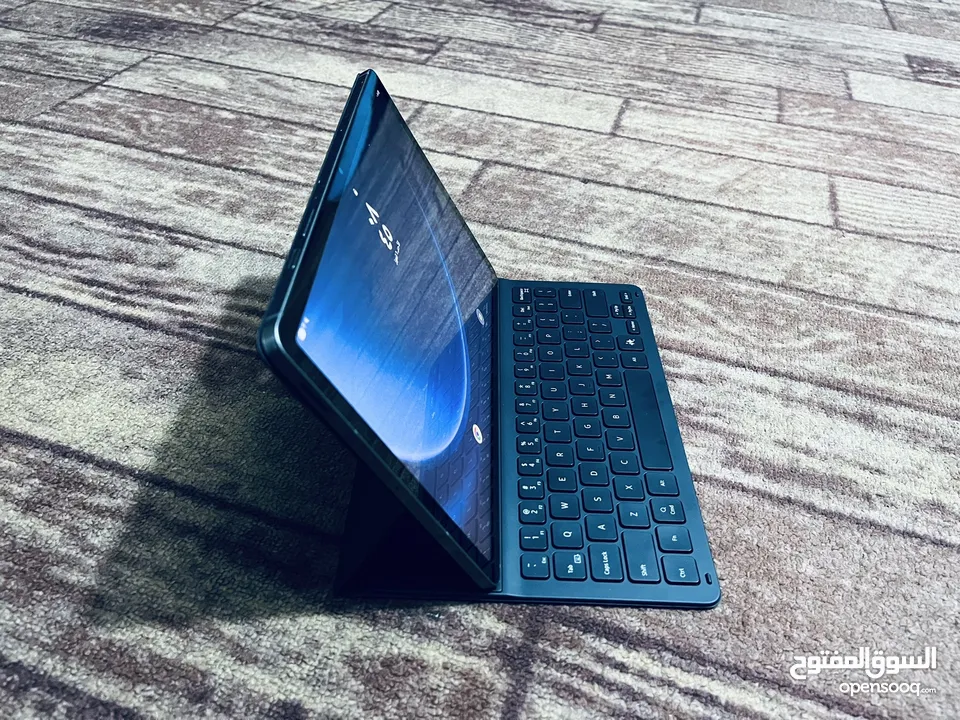 تابلت سامسونج جالكسي s9 fe wifi مع الكيبورد الاصلي بسعر مغري  استخدام خفيف شبه الجديد نظيف جدا جدا