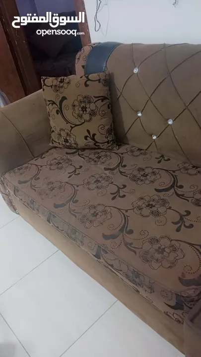 طقم كنب كورنر مستعمل بحاله جيده للبيع
