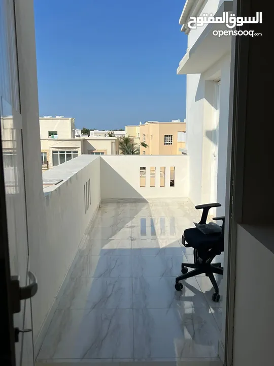 5 Bedroom villa for rent in Mawaleh in prime location