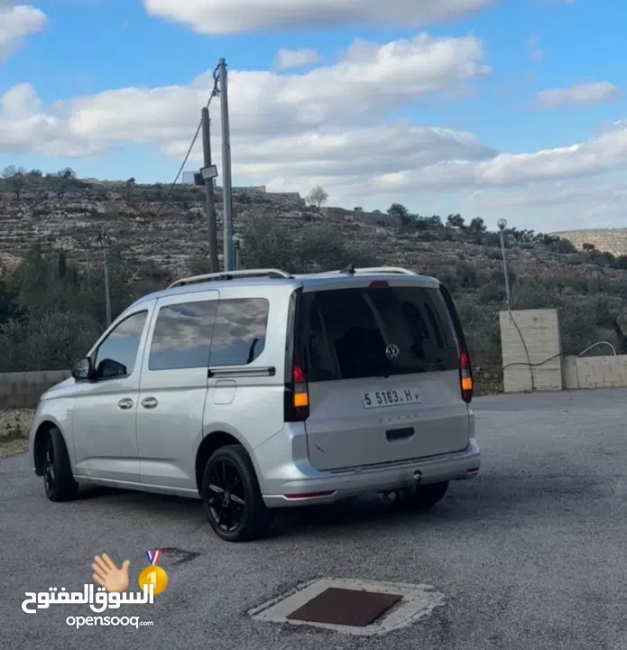 سيارة بالصلاة على النبي