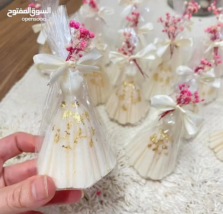 توزيعات الأعراس من العيون اللامعة