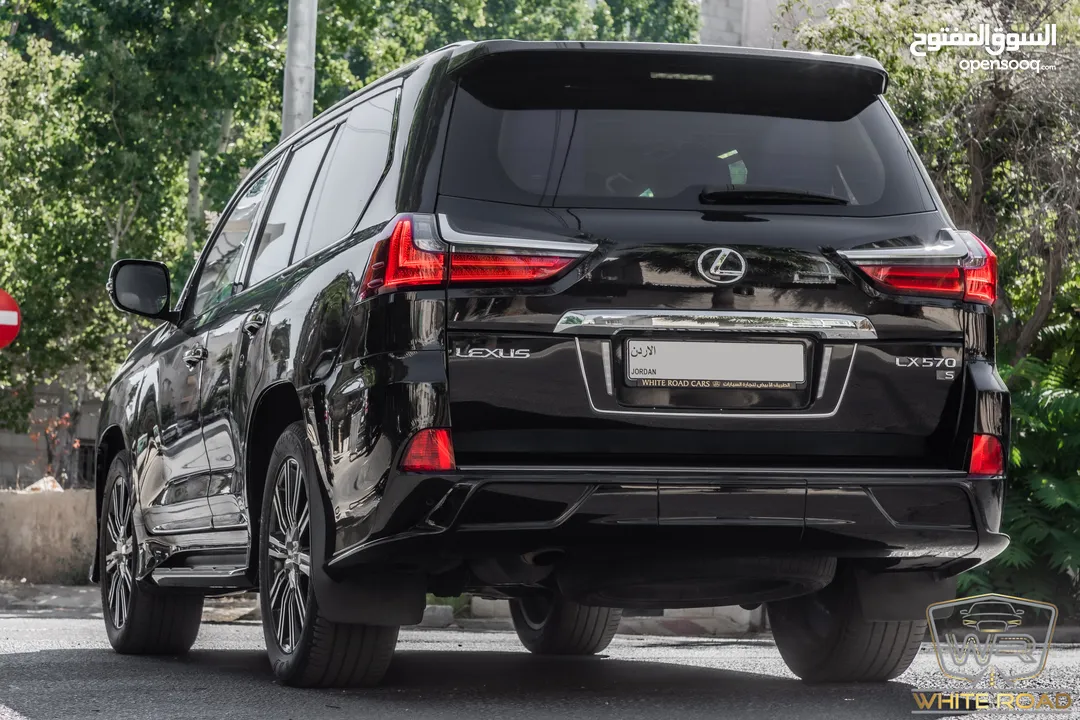 Lexus Lx570s 2019   السيارة وارد الشركة و قطعت مسافة 123,000