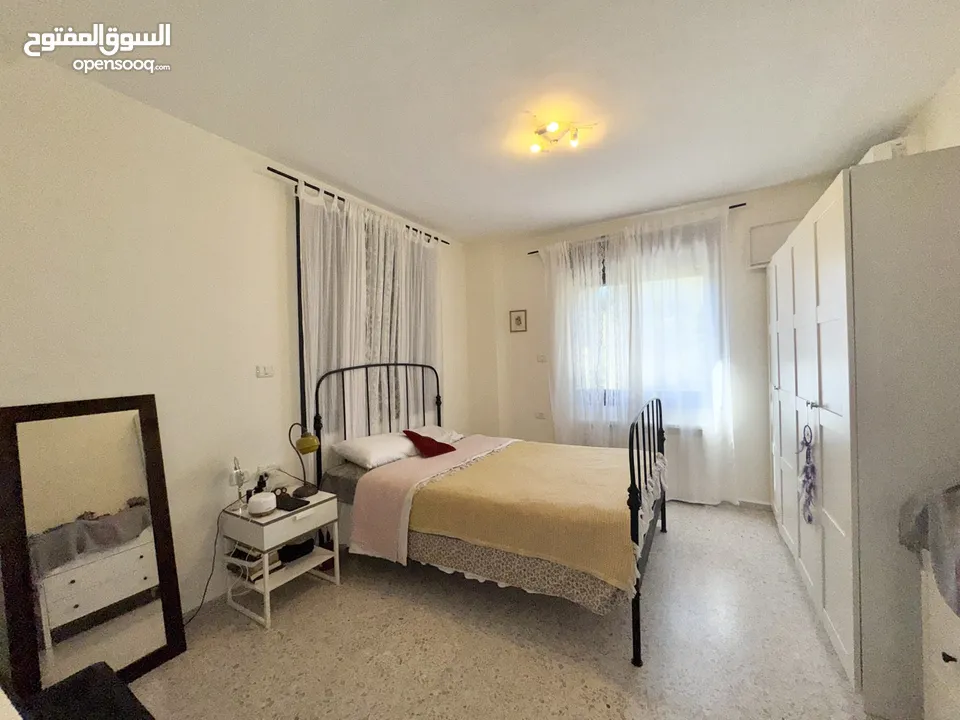 شقة مميزة في عمارة مميزة