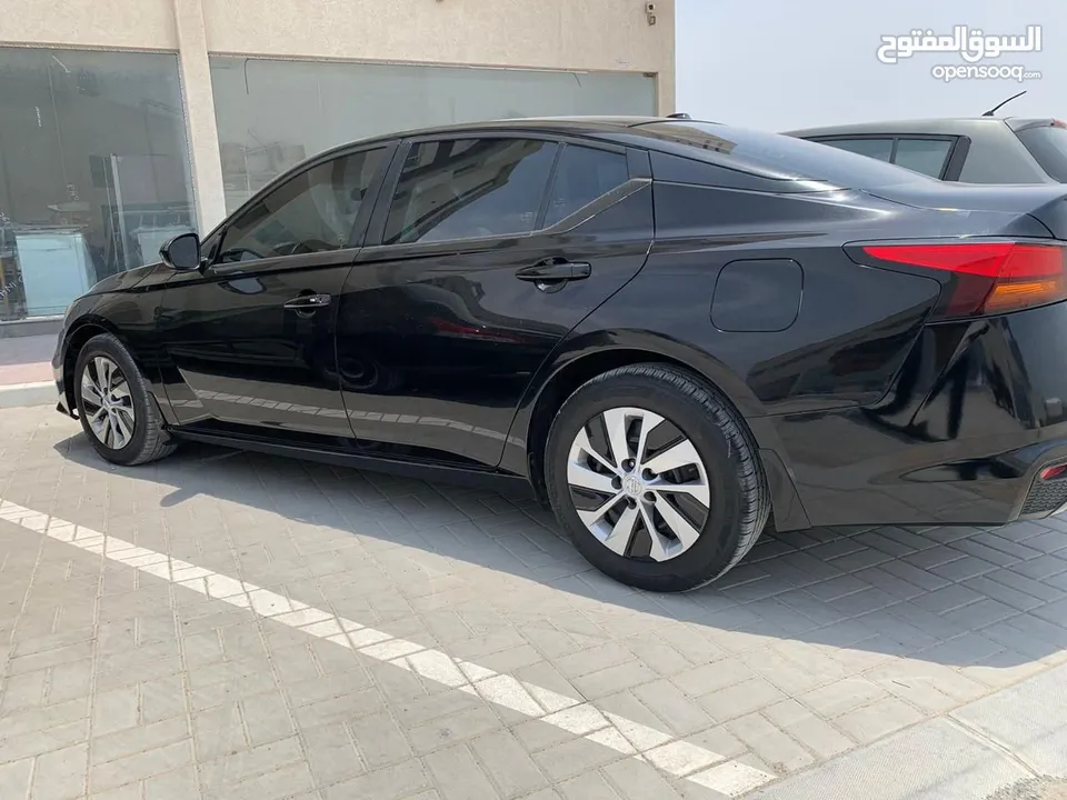 Nissan Altima 2020 for selling