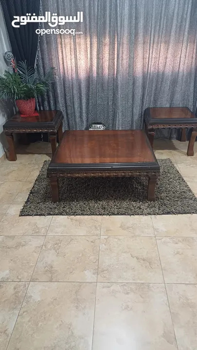 طقم طربيزات لغرفة الضيوف لون بني عدد ثلاث قطع