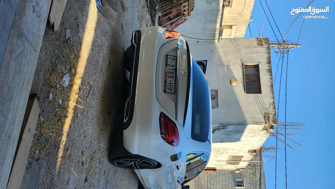 MERCEDEC BENZ C200 YEAR 2017 سيارة مميزة جدا جدا 6 انظمة قيادة السعر على الكاش فقط والسعر نهائي ..