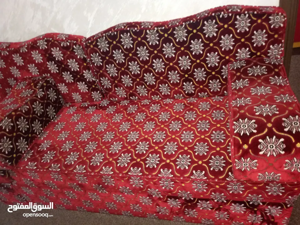 أثاث غرفة جلوس طقم كنب حرف  U  اثاث مستعمل بجودة جديدة