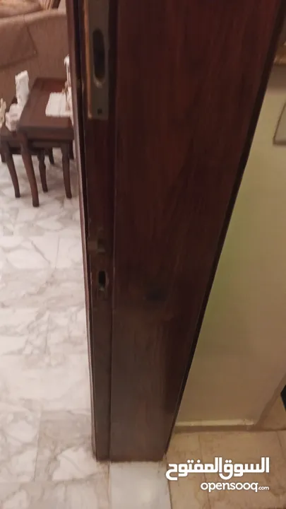 باب بيت  بخشب مميز جدا