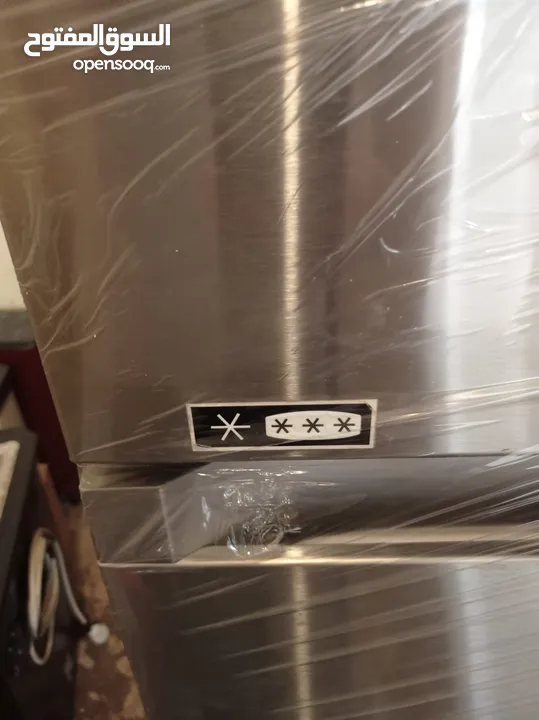 ثلاجة سامسونج بحالة الوكالة استخدام شهرين فقط