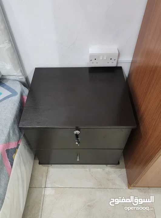 Bed side drawer  for sale in Farwaniya