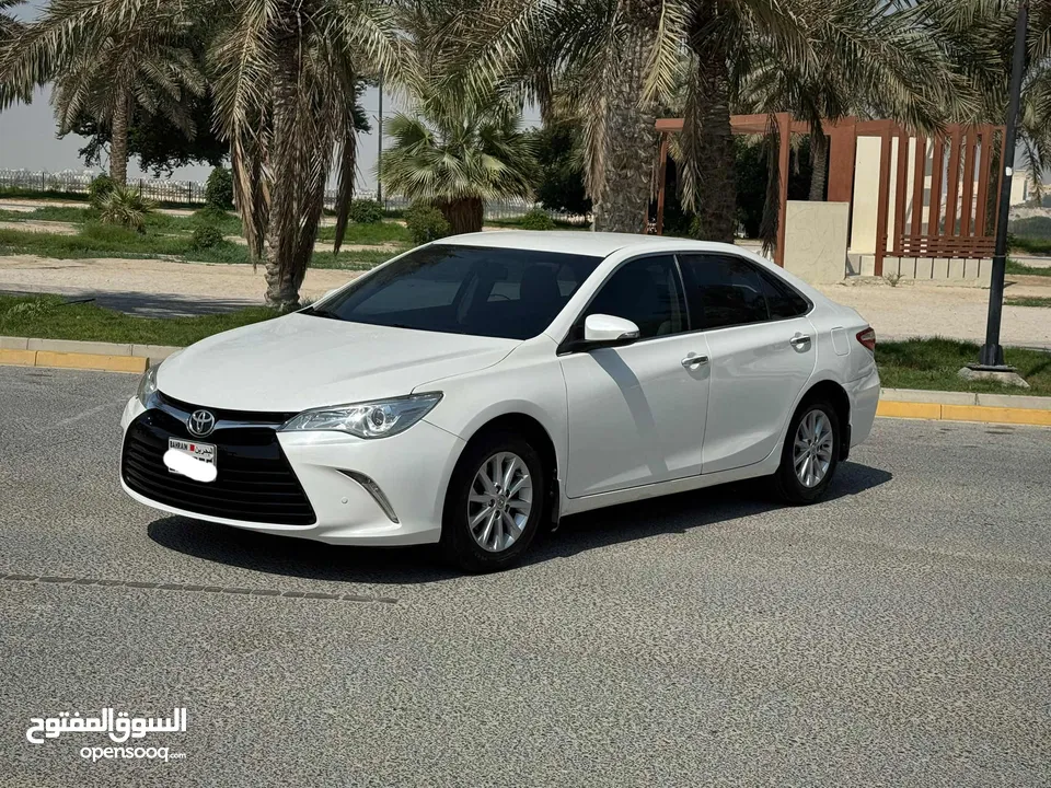 Toyota Camry GL 2016 (White)