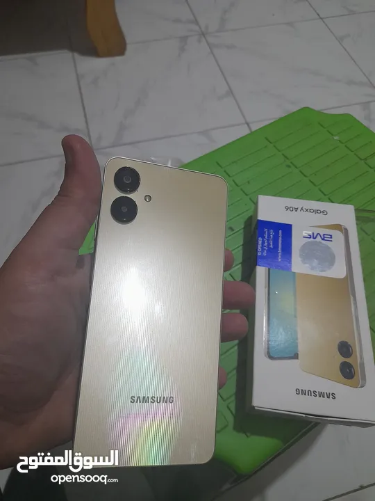 جهاز سامسونج A06 لون ذهبي 64 جيجا 4 رام