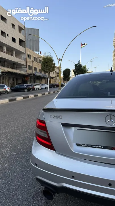 Mercedes Benz c180 للبيع موديل 2010  بنزين 1800