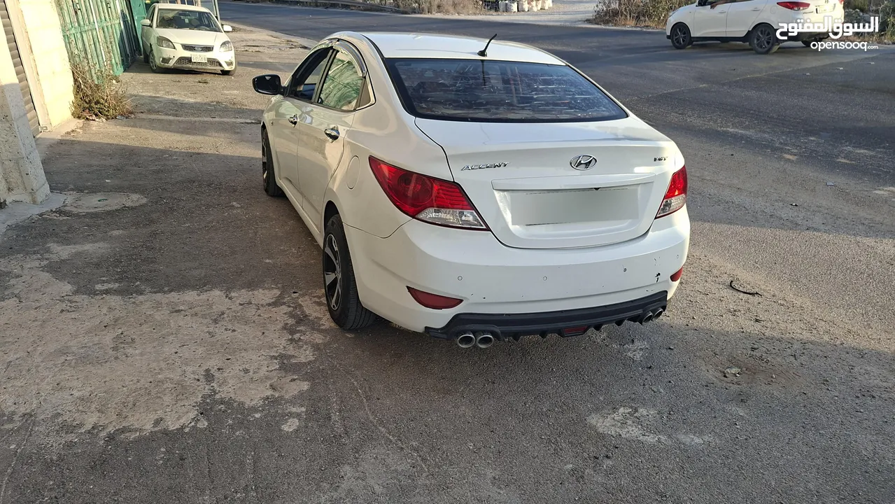 هواندي اكسنت ديزل موديل 2013_اتومتيك_ماتور 1600تربوا_السيارة صلاة النبي نظيفة وبسعر حرق