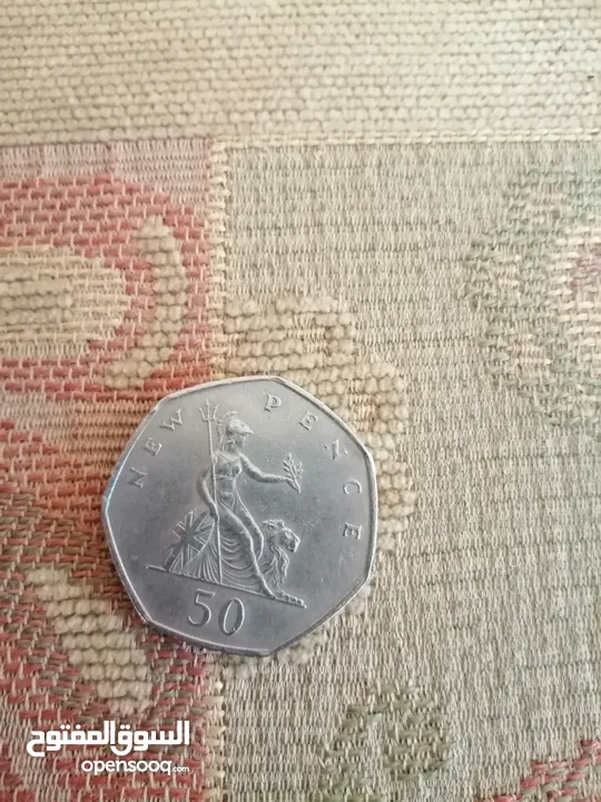 عملات قديمة للبيع اردني امريكي بريطاني ألماني عراقي خليجي يوجد قطع نوادر ومميزة